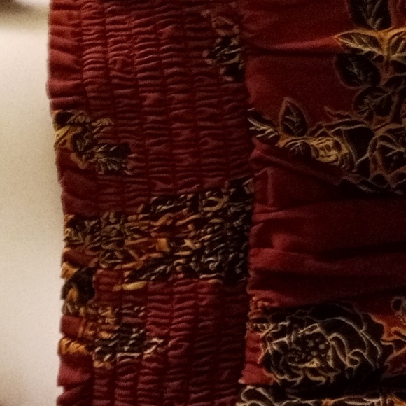 NWT,Maroon,Floral Print,Shoulder Tie,Stretchy,Elasticized,Halter/Smock Top💕💥🌺 - Picture 6 of 11